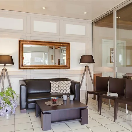 ホテル The Originals City, Gare 2*