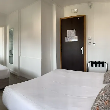 The Originals City, Gare מלון