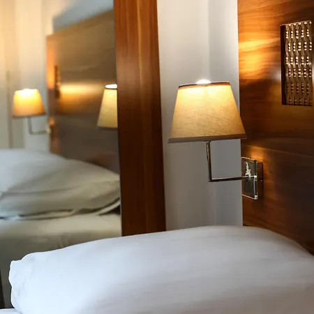 ホテル The Originals City, Gare コルマール