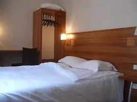 The Originals City, Gare Hotel 2*